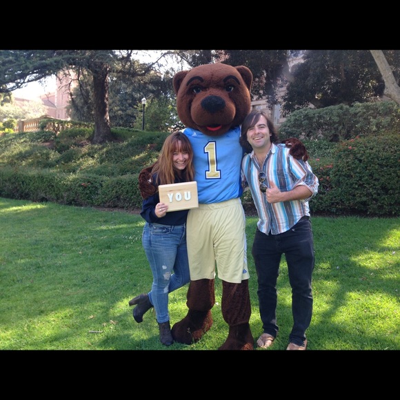 Meet your Posher, Aj - Picture 5 of 7